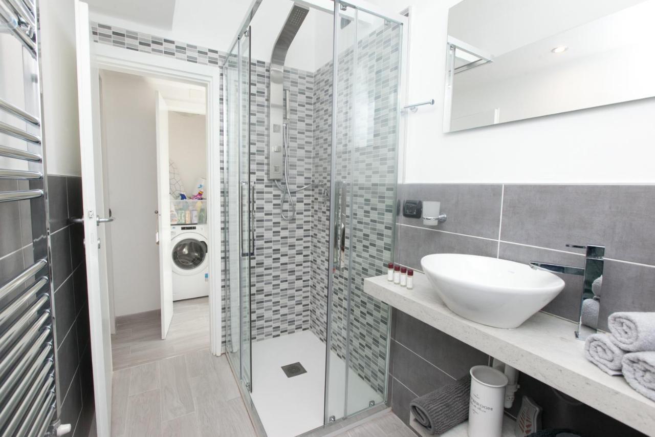 Amazing And New Penthouse In City Center Milano Esterno foto