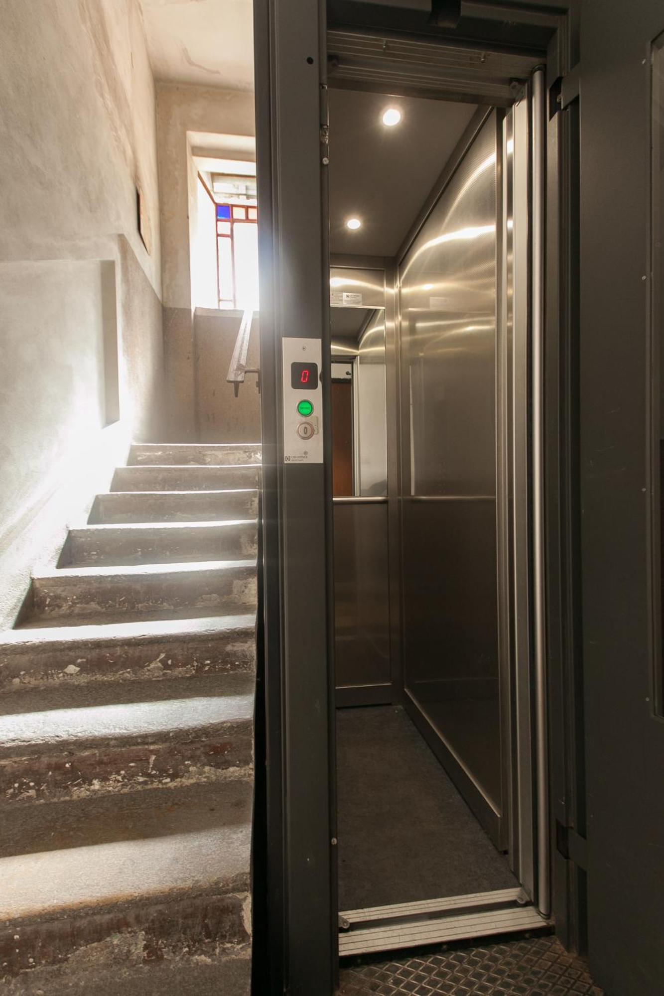 Amazing And New Penthouse In City Center Milano Esterno foto